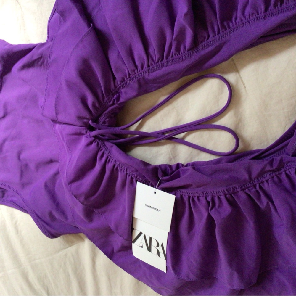 - Zara NWTGS ,Large Ruffle Swimsuit, size small - Picture 7 of 8